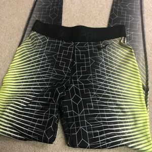 Women’s Nike leggings.